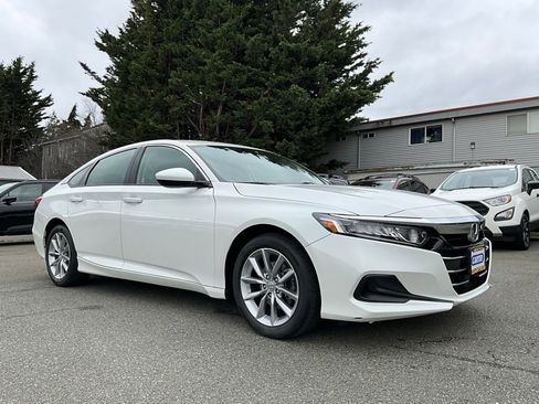 Used 2021 Honda Accord LX image 3