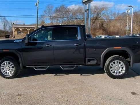 Certified 2024 GMC Sierra 2500 SLE w/ SLE Value Package; image 5