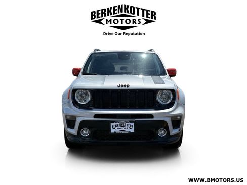 Used 2020 Jeep Renegade Latitude AWD/4WD image 8