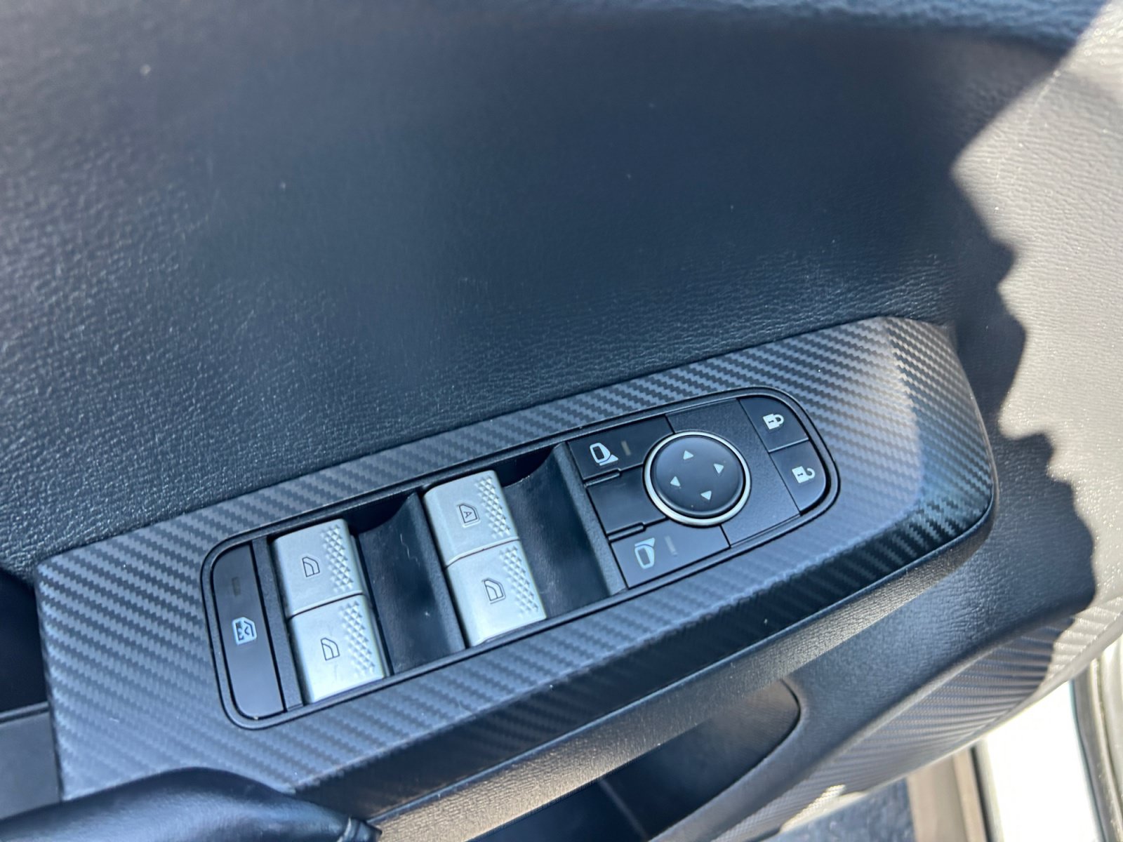 Used 2022 Mitsubishi Outlander SE FWD image 13