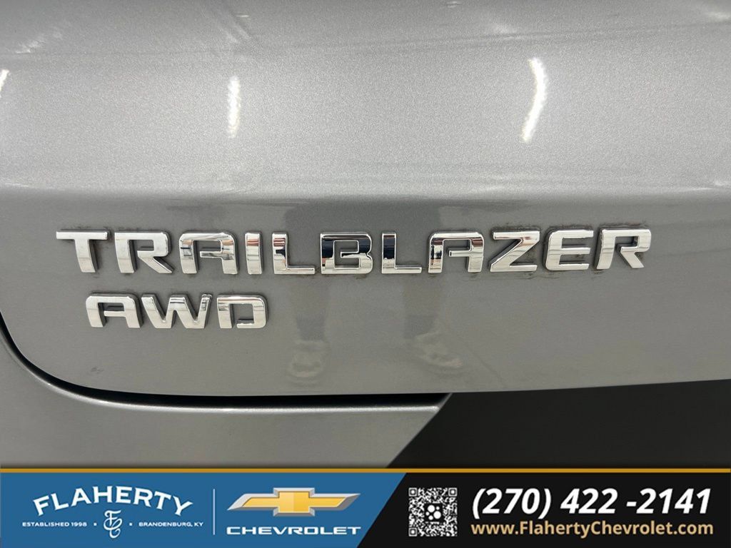 Used 2023 Chevrolet TrailBlazer ACTIV AWD/4WD image 18