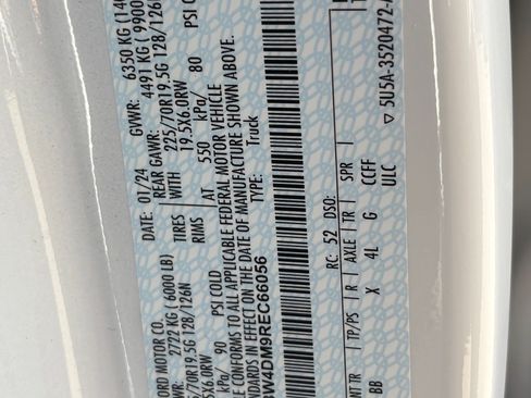 Used 2024 Ford F450 Platinum w/ FX4 Off-Road Package image 35