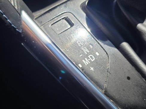 Used 2019 Toyota Yaris XLE FWD image 41