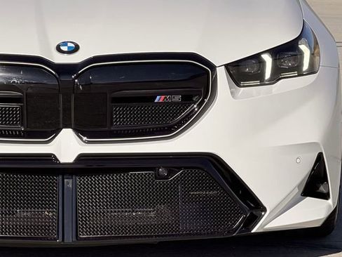 Used 2026 BMW M5 w/ Carbon Package image 11