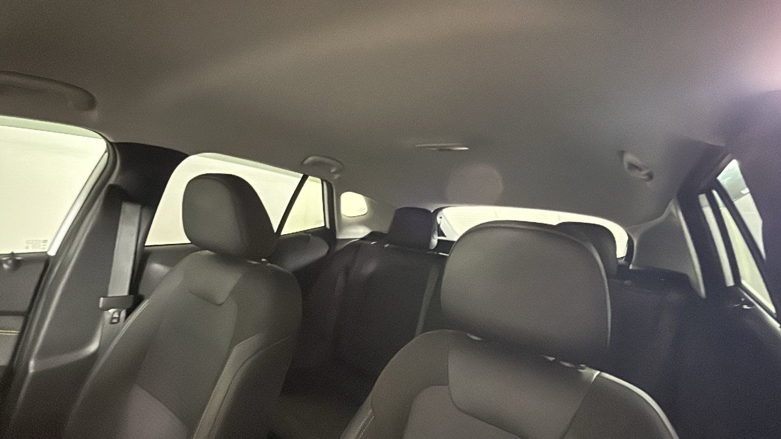 Used 2024 Chevrolet Trax LT w/ LT Convenience Package FWD image 15