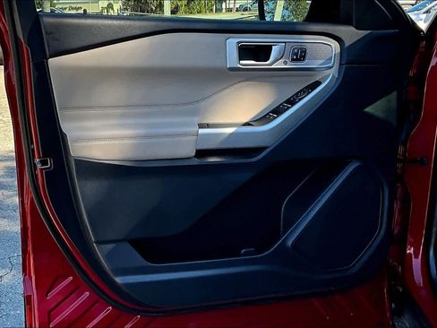 Used 2020 Ford Explorer Limited w/ Class III Trailer Tow Package image 25