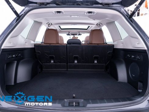 Used 2023 Subaru Forester Touring image 42