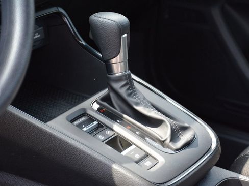 Used 2023 Honda CR-V LX image 13