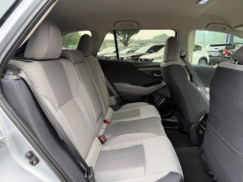 Used 2024 Subaru Outback Premium AWD/4WD image 27