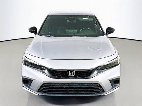 Used 2022 Honda Civic Sport image 2