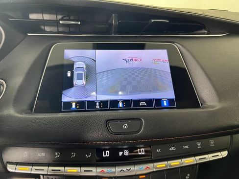 Used 2022 Cadillac XT4 Sport w/ Enhanced Visibility Package FWD image 19
