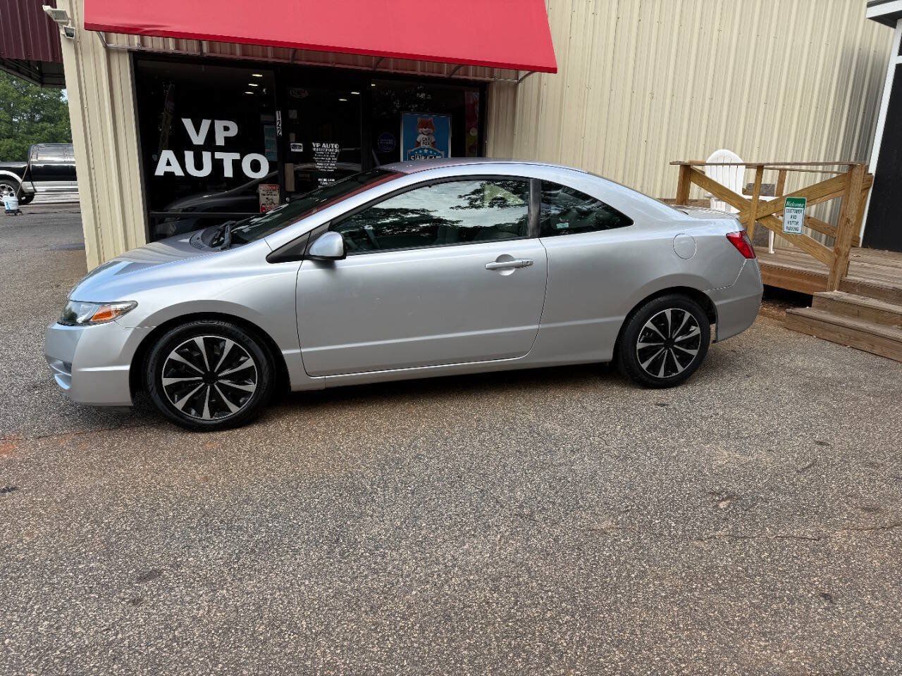 Used 2010 Honda Civic LX image 8