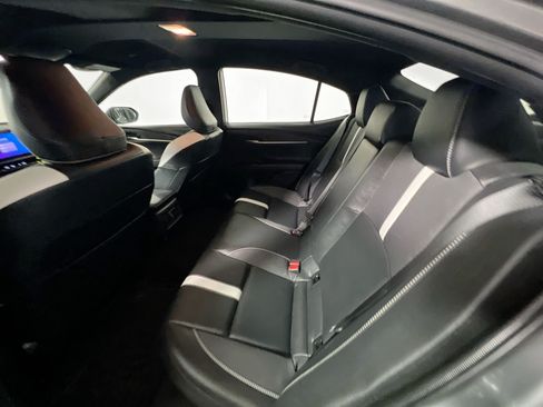 Used 2026 Toyota Camry SE FWD image 28