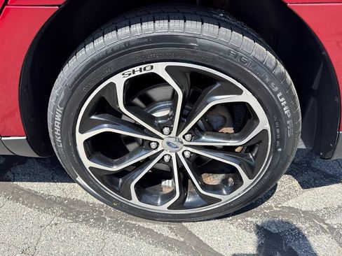 Used 2013 Ford Taurus SHO AWD/4WD image 13