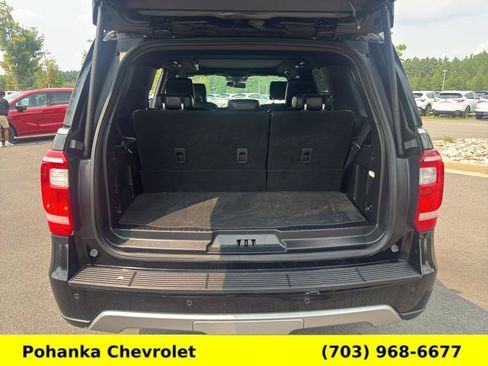 Used 2019 Ford Expedition XLT w/ Equipment Group 202A AWD/4WD image 29