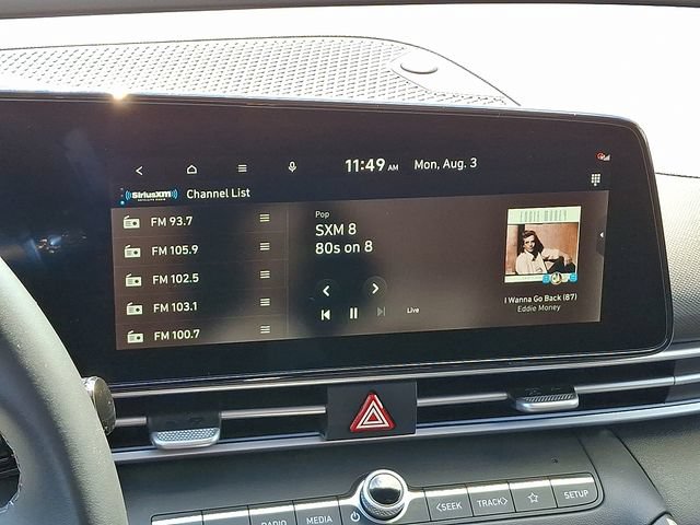 Certified 2025 Hyundai Elantra SEL FWD image 18