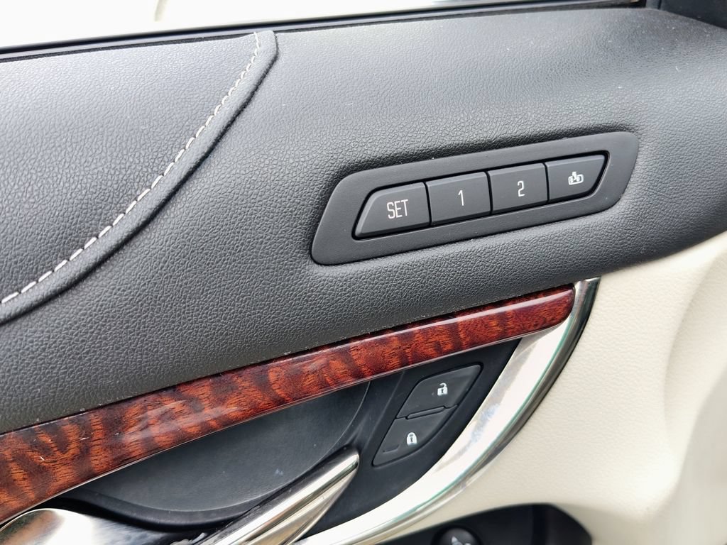 Used 2018 Cadillac ATS Luxury w/ Safety and Security Package AWD/4WD image 16