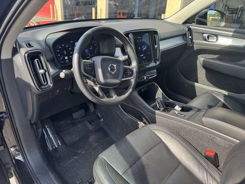 Used 2020 Volvo XC40 T5 Momentum AWD/4WD image 23
