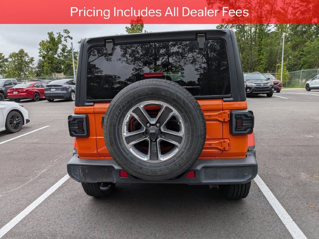 Used 2019 Jeep Wrangler Unlimited Sahara AWD/4WD image 5