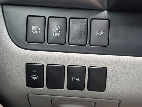 Used 2017 Toyota Highlander Limited image 18