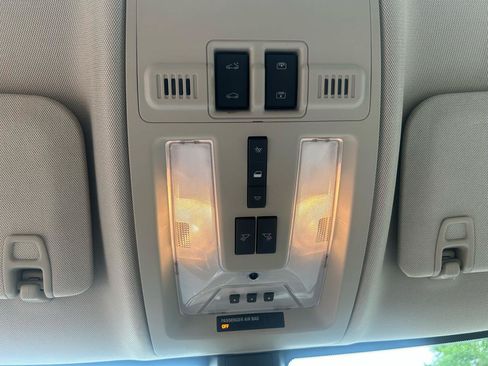 Used 2014 Cadillac SRX Performance AWD/4WD image 23