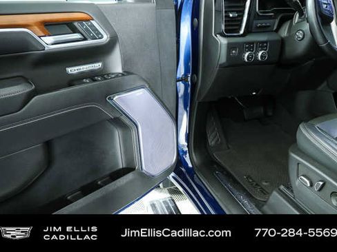 Used 2022 GMC Sierra 1500 Denali w/ Denali Reserve Package image 8