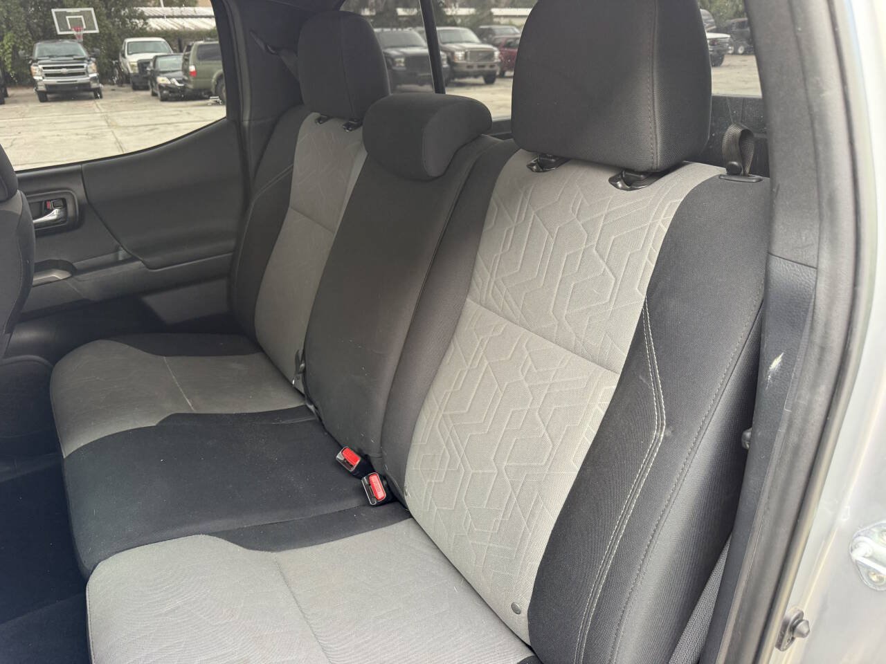 Used 2021 Toyota Tacoma TRD Off-Road AWD/4WD image 40