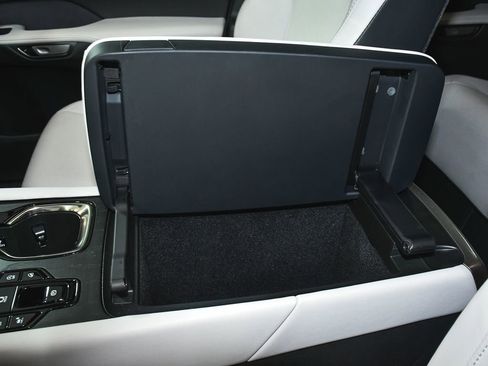 Used 2025 Lexus RX 350 F Sport w/ Accessory Package AWD/4WD image 45