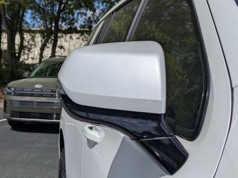 Used 2023 GMC Yukon AT4 AWD/4WD image 14
