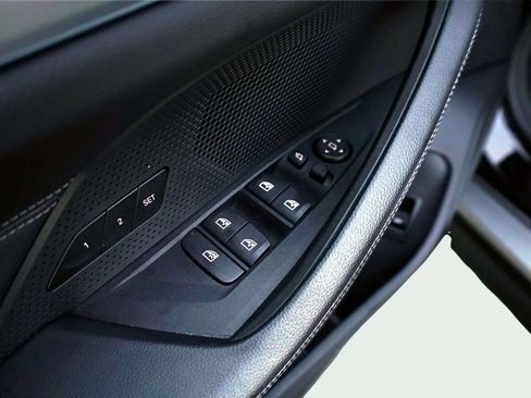 Used 2023 BMW i4 eDrive35 w/ Premium Package RWD image 16