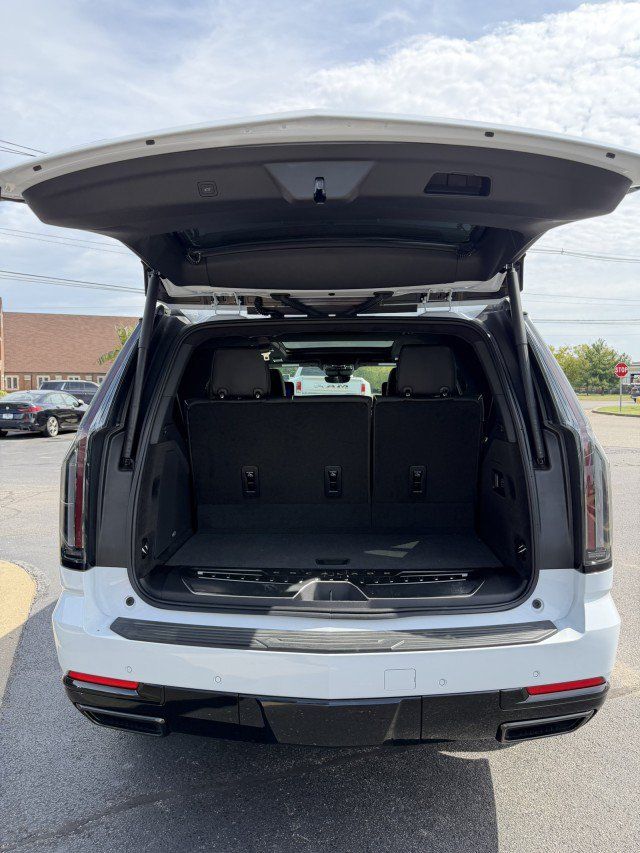 Used 2026 Cadillac Escalade Platinum Sport AWD/4WD image 63