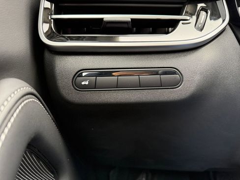 Certified 2025 INFINITI QX60 Pure image 2