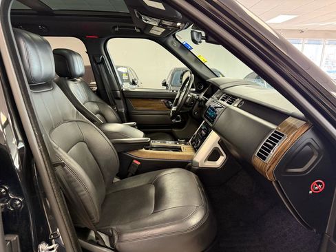 Used 2018 Land Rover Range Rover HSE image 28
