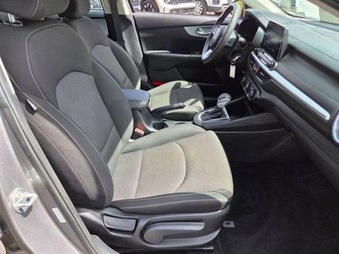 Certified 2023 Kia Forte LXS FWD image 16