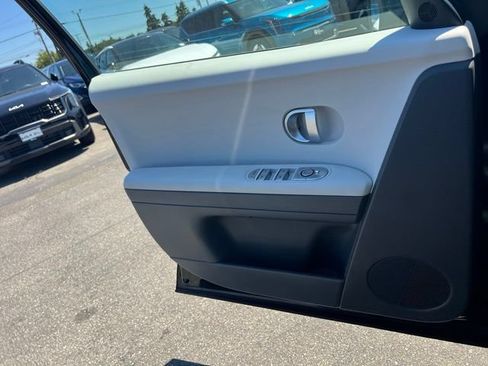 Used 2024 Hyundai Ioniq 5 SE AWD/4WD image 19