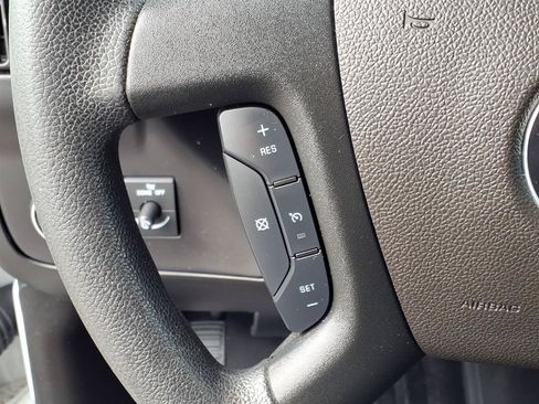 Used 2024 Chevrolet Express 3500 w/ Power Convenience Package RWD image 22