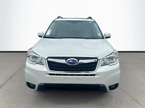 Used 2016 Subaru Forester 2.5i Limited AWD/4WD image 2