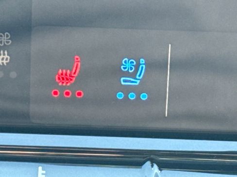 Certified 2022 Volkswagen GTI SE w/ SE Leather Package image 35