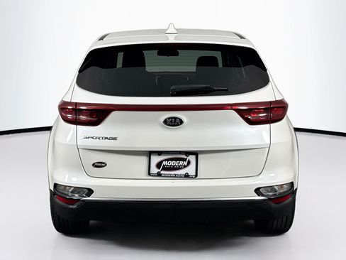 Used 2021 Kia Sportage LX AWD/4WD image 10