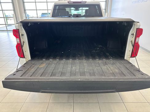 Used 2024 Chevrolet Silverado 1500 LTZ AWD/4WD image 7