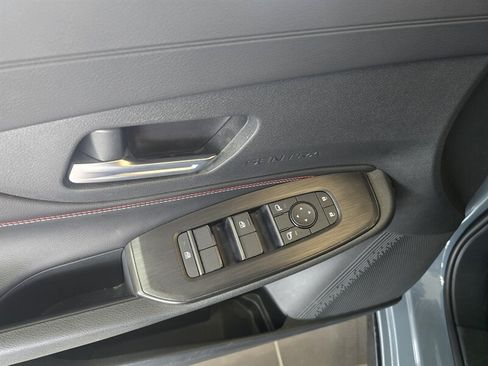 Used 2026 Nissan Sentra SR w/ Floor Mat Package FWD image 17