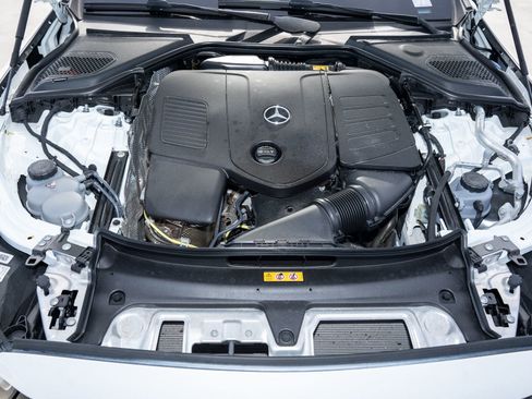 Used 2024 Mercedes-Benz E 350 4MATIC Sedan image 39
