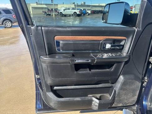 Used 2015 RAM 2500 Laramie w/ Convenience Group AWD/4WD image 9