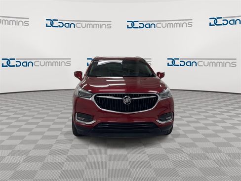 Used 2019 Buick Enclave Essence image 3