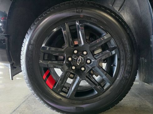 Used 2024 Chevrolet Silverado 1500 RST w/ Redline Edition AWD/4WD image 27