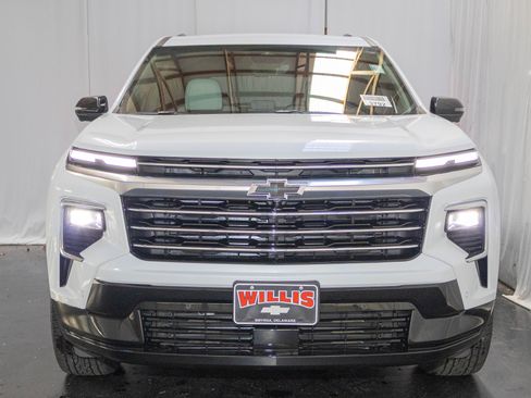 New 2026 Chevrolet Traverse High Country image 2