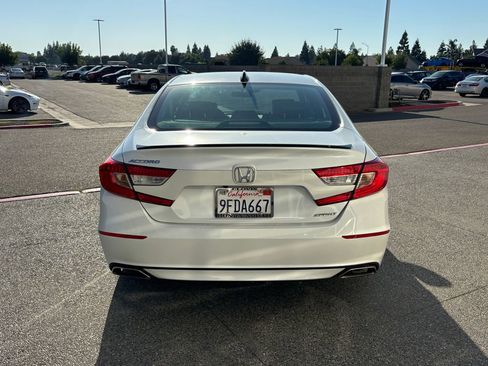 Used 2022 Honda Accord Sport image 6