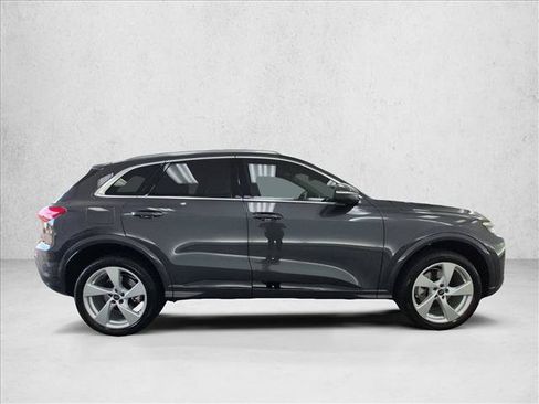 Used 2025 Audi Q5 Premium Plus w/ Premium Plus AWD/4WD image 4