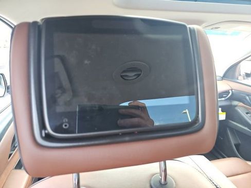 Used 2018 Chevrolet Traverse High Country image 17