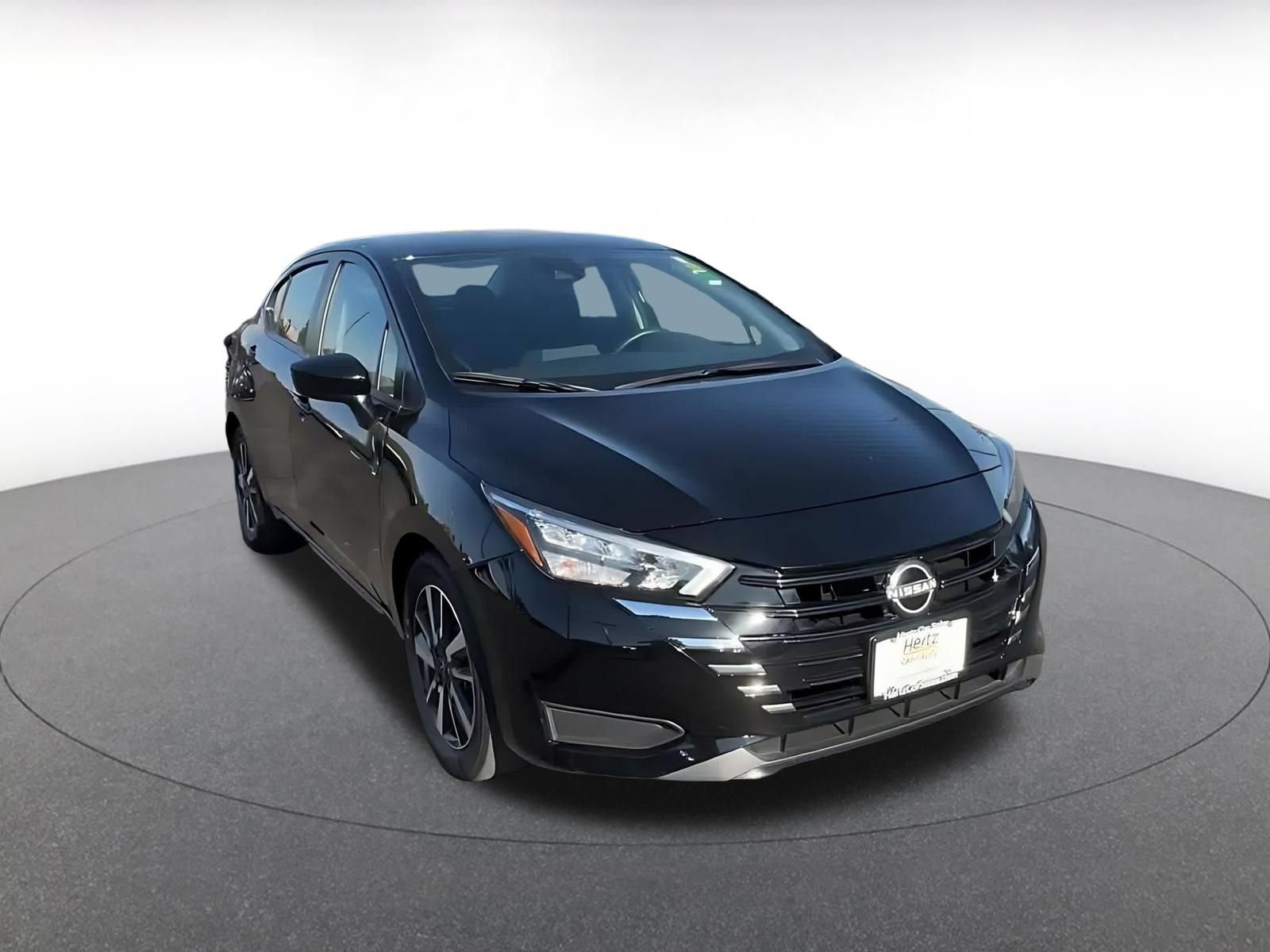Used 2025 Nissan Versa SV FWD image 3